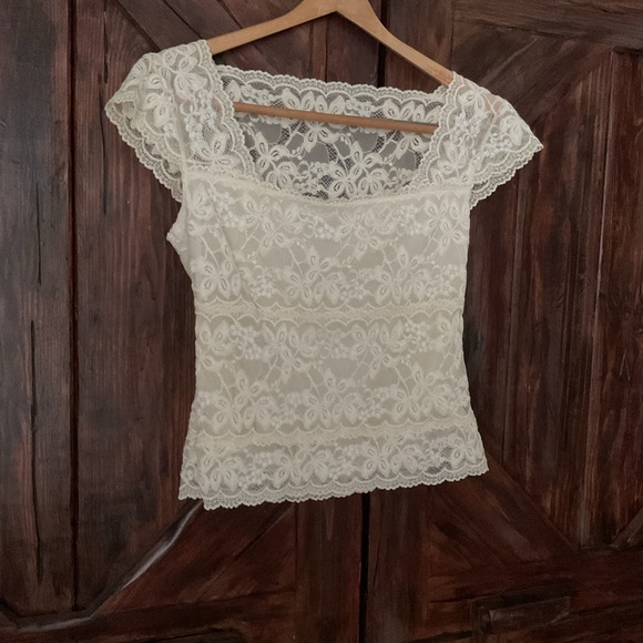 Neiman Marcus Hanky Panky Sweet Lace Top - Picture 3 of 11